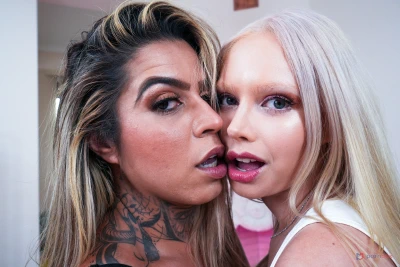 6On2 HOT INTERNATIONAL GANGBANG! Two Hot Vivian Lola & Victoria Dias Sluts Gets Vaginal And Anal Fisting DVP DAP From Six Strong Cocks